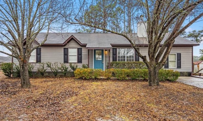 Hubert House | Sweet Savanna Stay Hubert NC