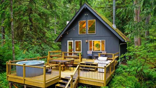 Glacier House | Sweet Seclusion