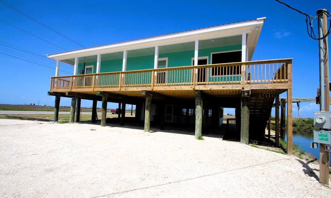 Golden Meadow House | Sweet Shangri-La - Coastal Realty Group