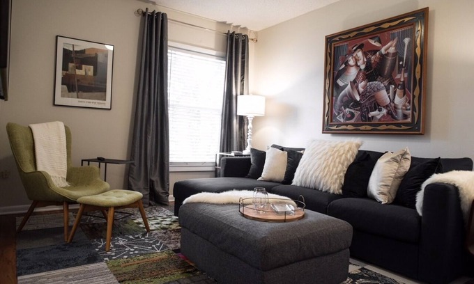 Speer Apartment | Sweet Spot in West Washington Park
