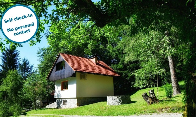 Vrhnika House | Sweet Stay Forest House