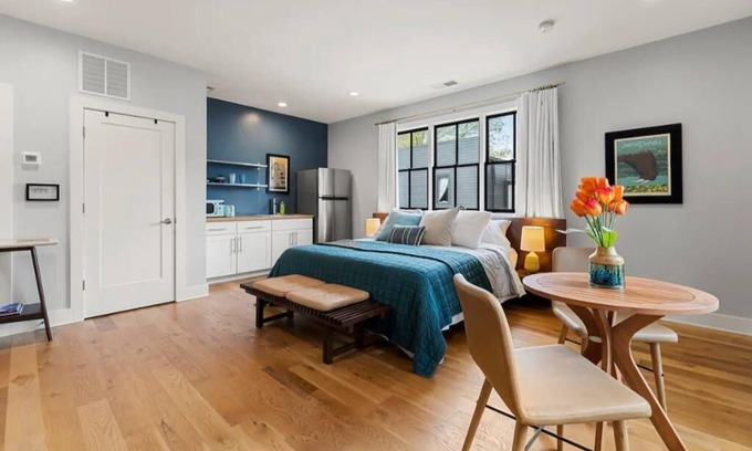 East Side House | Sweet Studio In The Heart of Atlanta