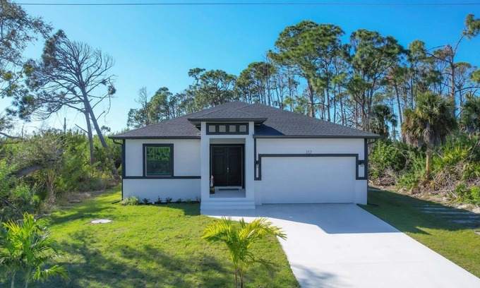 Rotonda Lakes House | Sweet T - 152 Redwood - pool home with privacy