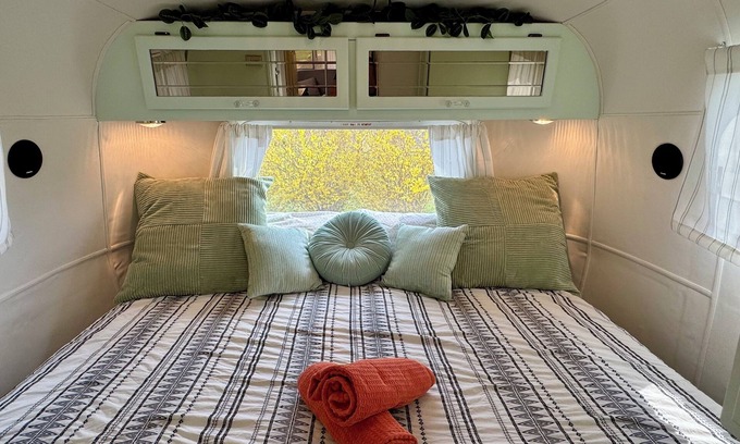 Hector House | Sweet Vintage Airstream in FLX Wine Country