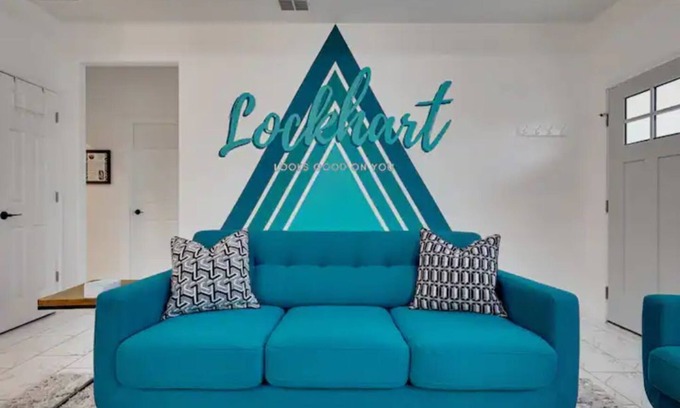 Lockhart House | Sweet Virginia - beautiful, clean home in Lockhart
