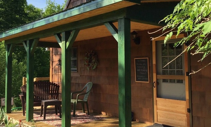 Sheldrake House | Sweetgrass Cottage, Ovid: Walk to Sheldrake Point Winery, Beach and Boat Launch