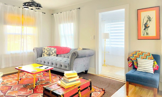 Loveland House | Sweetheart City Sanctuary - Pets Friendly!