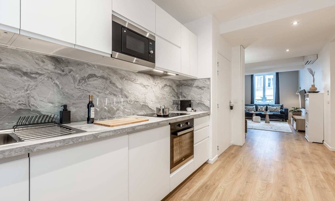 Bercy Apartment | Sweett | Bastille I - Three Bedroom Apartment, Sleeps 7