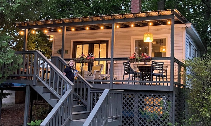 Ludington House | Sweetwater Boathouse: Waterfront