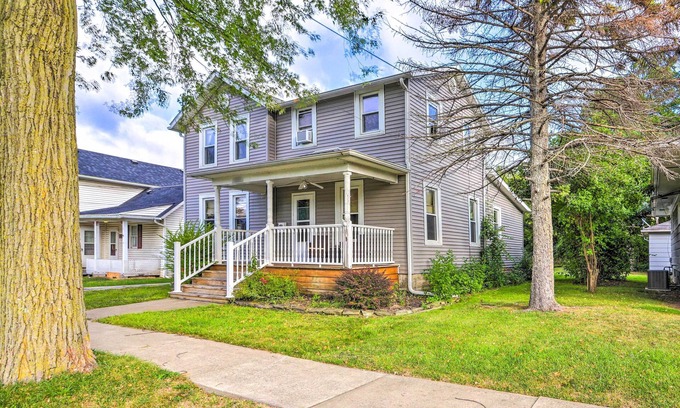 Port Clinton Cottage | 'Sweetwater Hideaway' - Blocks to Lake Erie!