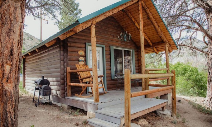 Sevier Cabin | Sweetwater Springs Cabin
