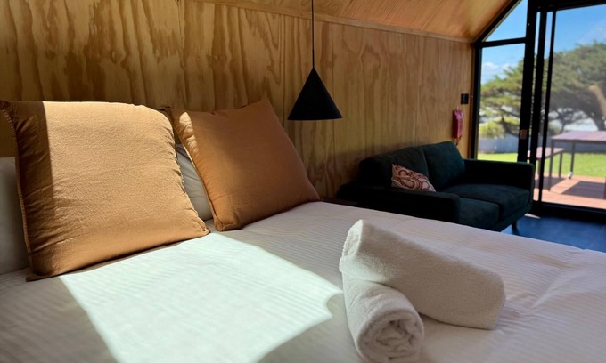 Cape Bridgewater Ski Chalet | Swell At Cape Bridgewater