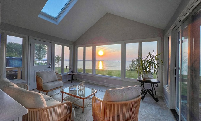 Erie House | Swept Away - Erie, PA