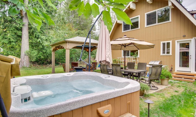 Gold Bar Cabin | Swim, Hike & Fish: ‘Owl’s Nest’ Gold Bar Cabin