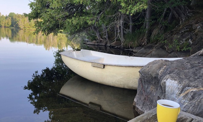 Ormsby Cabin | Swim, Play, Fish at this Beautiful, Private Cabin on the Lake.