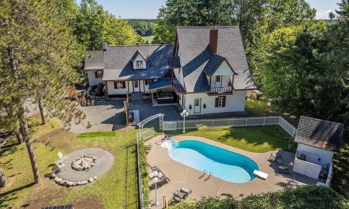 Saint-Leonard-d'Aston Ski Chalet | Swimming pool - Riverside - Spa - Les berges du