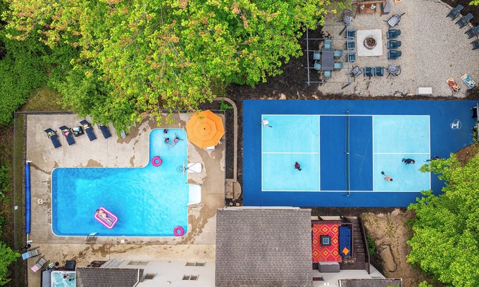 Macatawa House | Swimming in Amenities