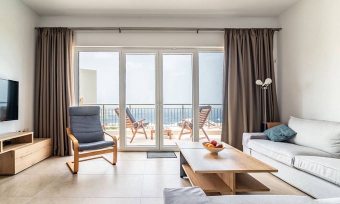 Lygaria Villa | Swimming pool with view to the sea.