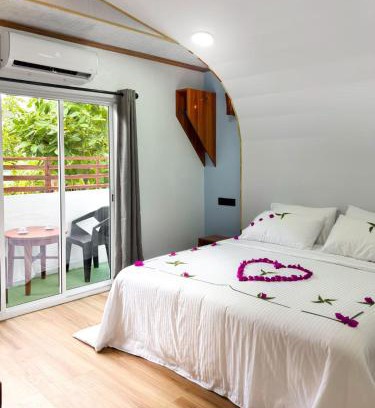 Omadhoo House | SWIMS Maldives