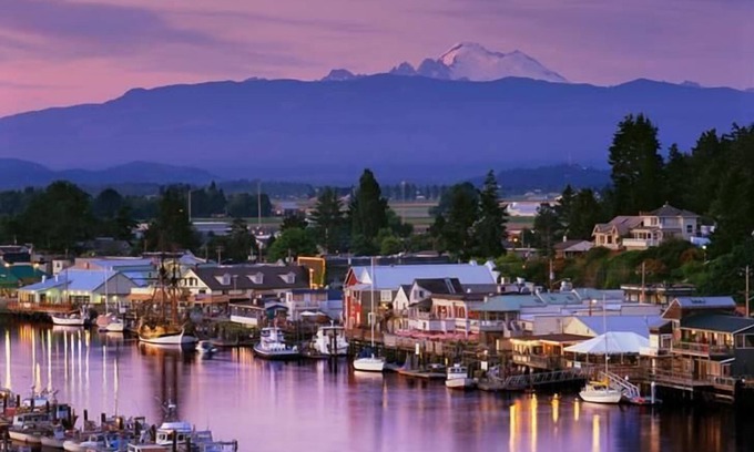 Whitmarsh Junction Hotel | Swinomish Casino & Lodge