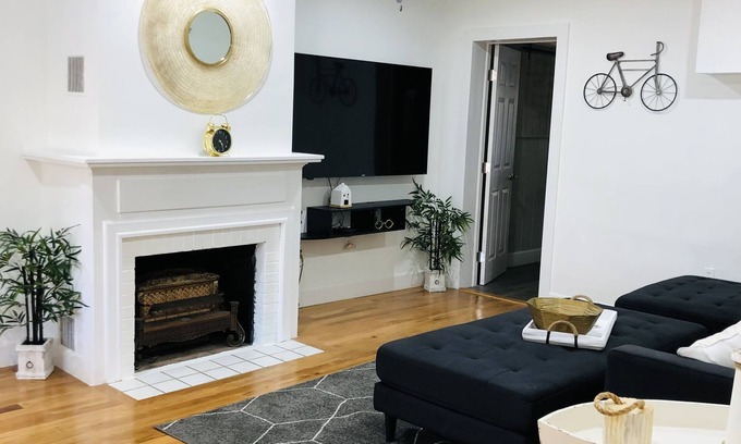 Delray Beach Cottage | Swinton Beach Cottage w/free parking Unit B