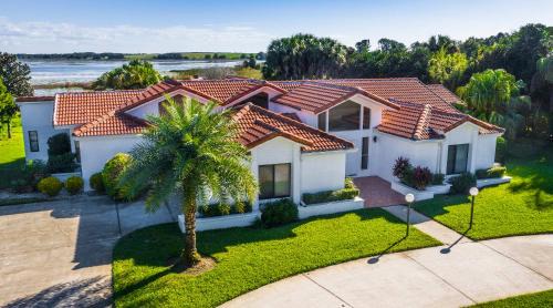 Clermont House | SWISS 06 - Lake Sumner