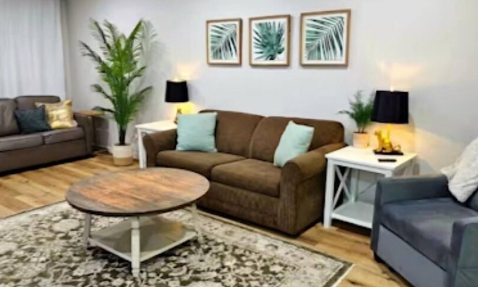Sioux Falls House | Swiss Chalet