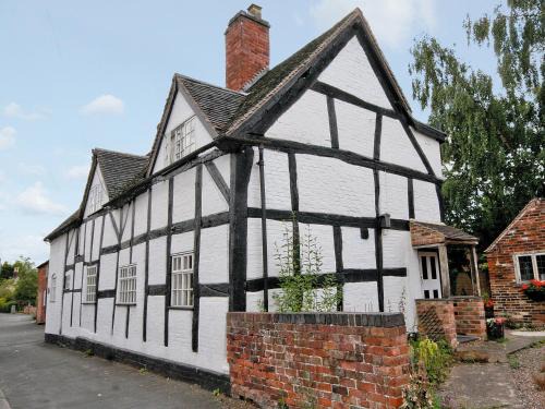 Alrewas House | Swiss Cottage - E5375