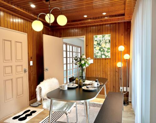 Suyeong-Gu House | Swiss Cottage