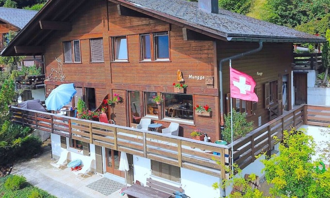 Beatenberg Apartment | SwissHut Stunning Views Alps - Apart. Mungge