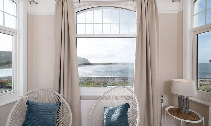 Deganwy House | Swn y Mor Deganwy - Three Bedroom House, Sleeps 8