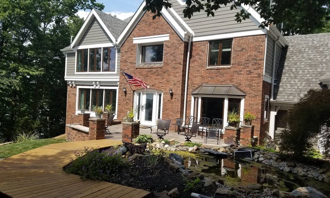 Noblesville House | Sycamore Cove - Private Getway on Morse Reservoir - Vacation Paradise!