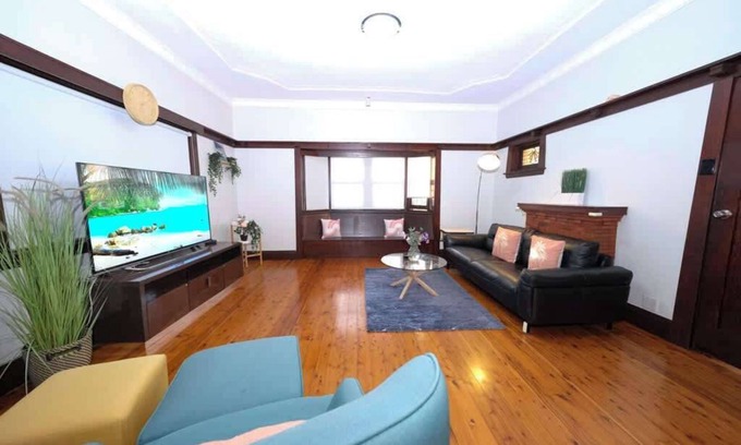 Concord House | Sydney concord 4 Bed 3 bath close Burwood