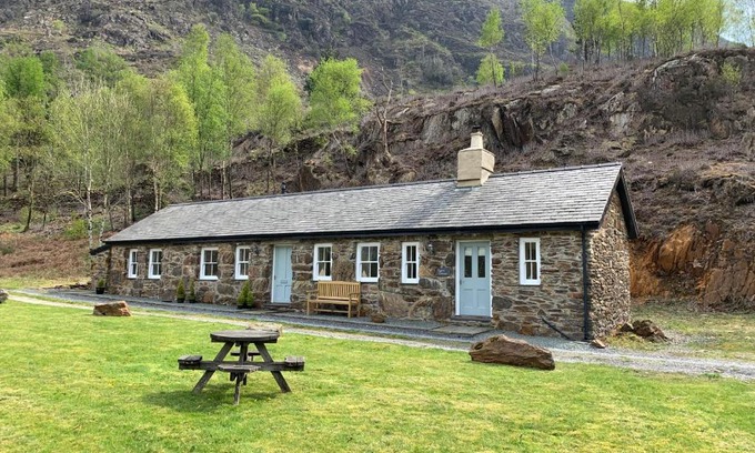 Beddgelert House | Sygun Cottage - Detached Cottage in the heart of the Snowdonia National Park