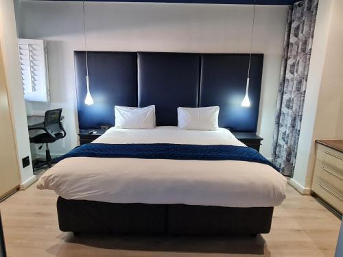 Greater Johannesburg Metropolitan Area Apartment | Sylish Unit 26 , Genesis on Fairmount