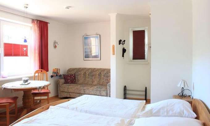 List Apartment | Sylvie Steinhardt, Wohnung 3