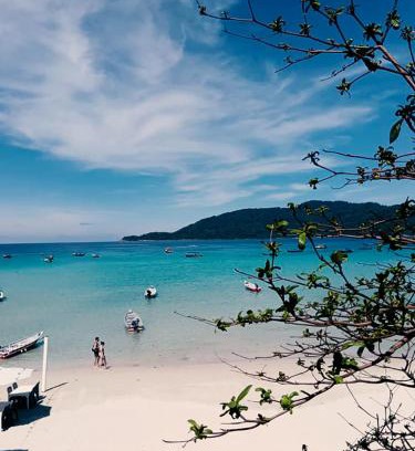 Pulau Perhentian Kecil Hotel | Symphony Village, Long Beach Perhentian Islands