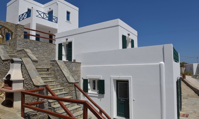 Megas Gialos House | Syros Summer House (Green)