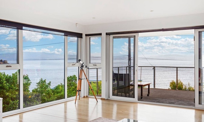 Opossum Bay House | Syrrah Serenity Beachfront Bliss at Opossum Bay