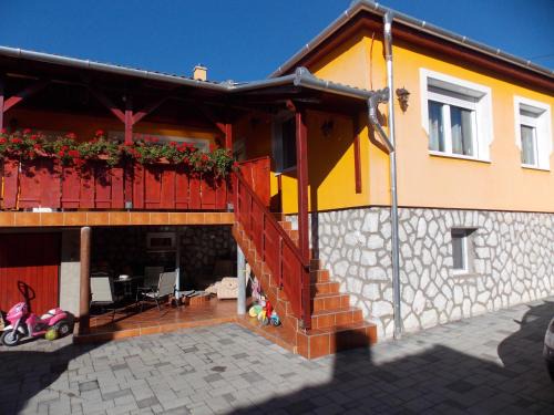 Egerszalok Apartment | Szonja Apartman