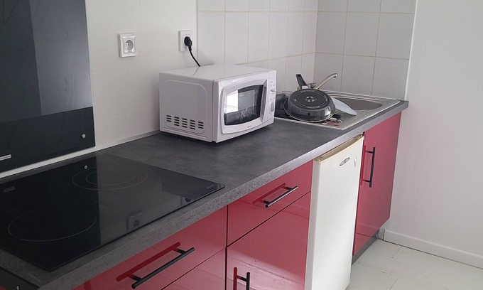 Downtown Apartment | T1 apartment near town center and train station
