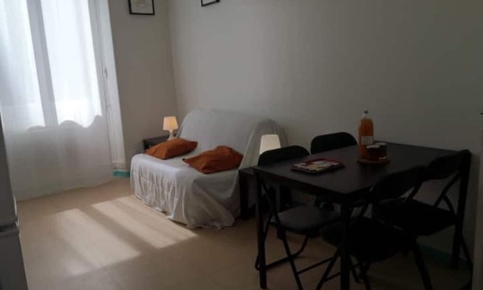 Secteur 2 Apartment | T1 Bis du Four