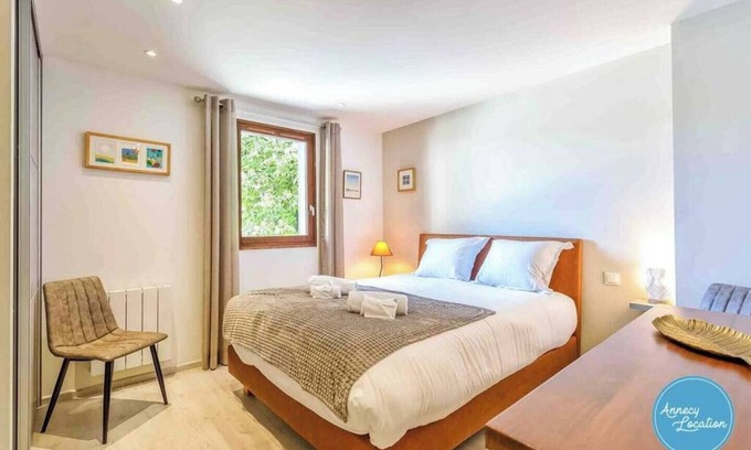 Menthon-Saint-Bernard Apartment | T2 Apartment - Résidence Rive Gauche