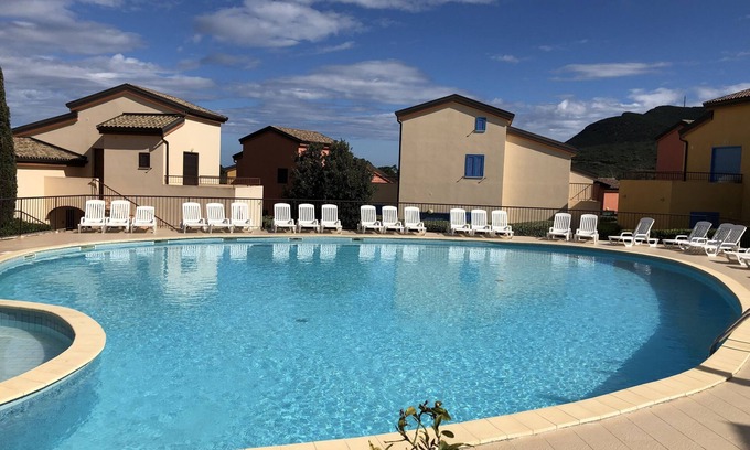 Lozari Apartment | T2 apartment in residence with pool 400m from the beach of Lozari