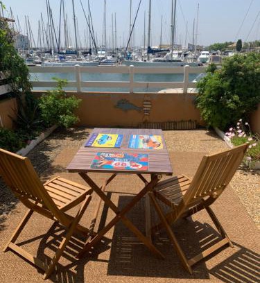 Frontignan Apartment | T2 cosy vue sur le port de plaisance