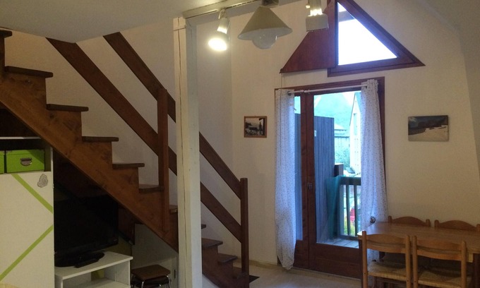 Bagneres-de-Luchon Apartment | T2 Duplex Apartment Cabin at the foot of the cable car (parking, cellar)
