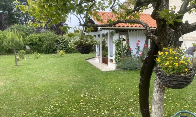 Saint-Martin-de-Seignanx Bed & Breakfast | T2. in private house