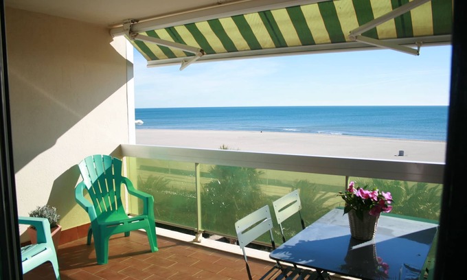 Le Grand Large Apartment | T2 SEAFRONT + TERRACE + PRIVATE PARKING+WIFI
