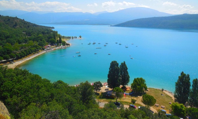 Sainte-Croix-du-Verdon Apartment | T3 apartment with air-conditioning+Box wifi Fibre+ Sat Eur terrace lake view (classified)