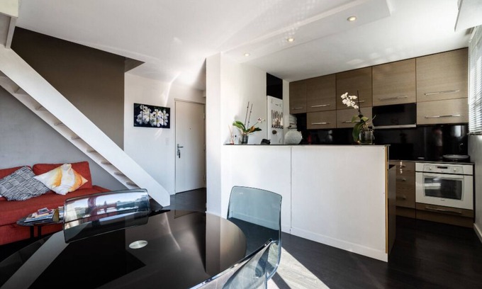 Le Busca House | T3 DUPLEX NEAR GRAND ROND WITH SMALL PARKING SPACE